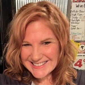 Meet your Posher, Annette